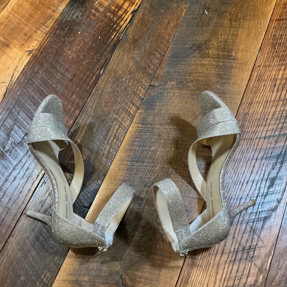 Antonio Melani Champagne Metallic Strappy Heels Women’s 8.5M - Picture 5 of 9